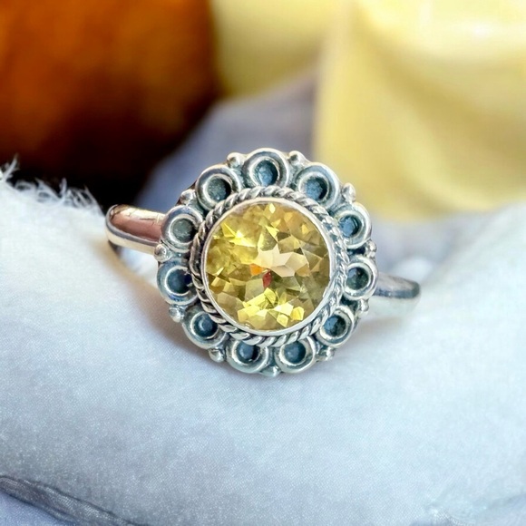 Floral Citrine Sterling Silver Ring (9.75) - Picture 9 of 15